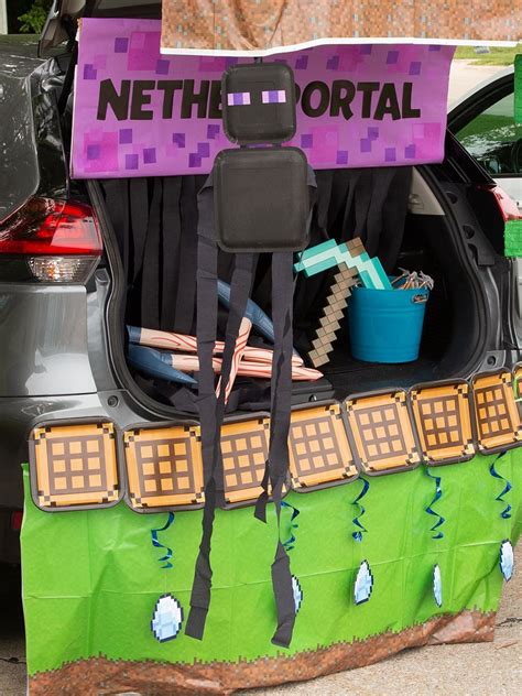 Minecraft Inspired Trunk or Treat Idea | Fun365