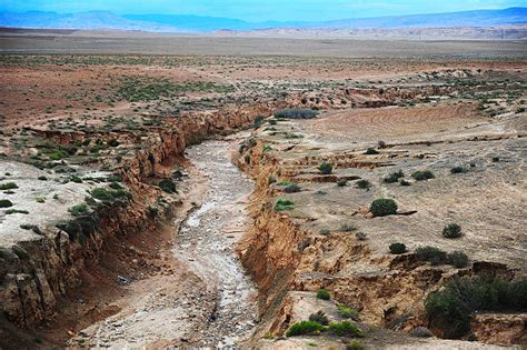 Top 60 Dry River Stock Photos, Pictures, and Images - iStock