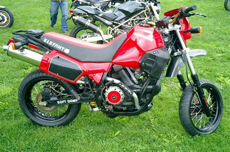 Cagiva Elefant 900