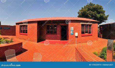 Mandela House - Johannesburg, South Africa Editorial Stock Image - Image of south, history ...