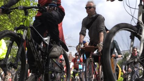 Sheffield cycling campaigners hit the streets | Sheffield Live!