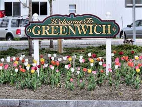 8 signs you grew up in Greenwich, Connecticut