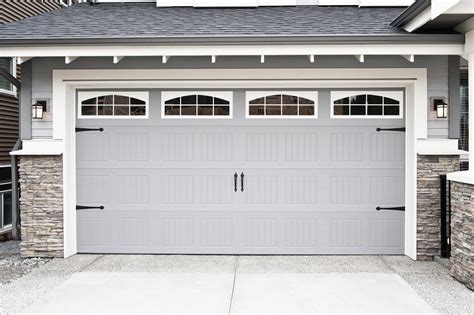 4 Common Styles of Garage Doors