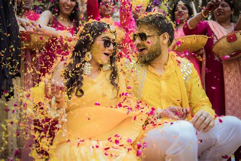 This Delhi Wedding Had A Bride In Lilac With A Veil Dedicated To Her ...