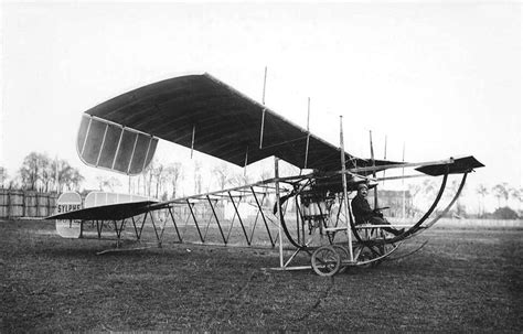 Very Early Flying Machines: 40 Amazing Vintage Photos of Planes From the Dawn of Flight ...