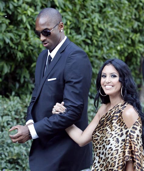 Kobe Bryant’s grieving wife Vanessa ‘can’t finish a sentence without crying’ pals say – The US ...