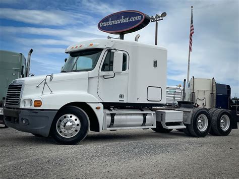 2004 FREIGHTLINER CENTURY SLEEPER N13242 - Truck Market