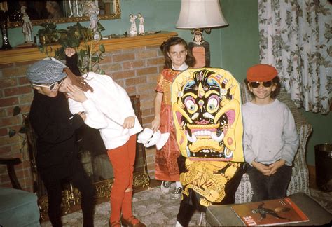 20 Candid Color Snapshots of Kids Playing at a Halloween Party in the 1960s ~ Vintage Everyday