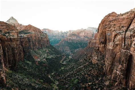 Zion Canyon Overlook Trail at Sunset | The Foxes Photography