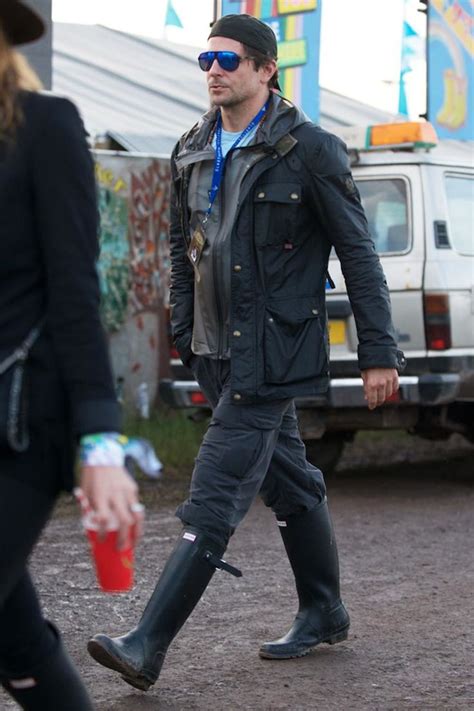 All the fashion from Glastonbury 2015 | Boots outfit men, Mens rain boots, Hunter boots