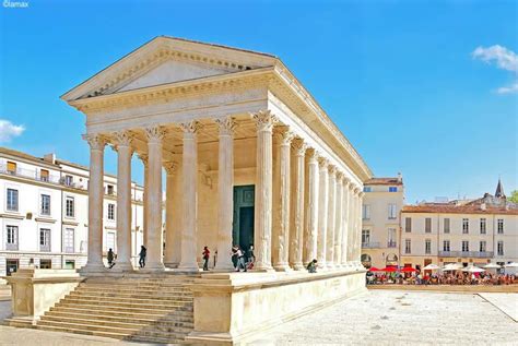 Tourism in Nîmes: visit Nîmes: the arena, amphitheatre, the Maison Carrée | Avignon et Provence