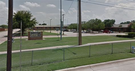 Denton elementary school locked down after report of gunman nearby ...