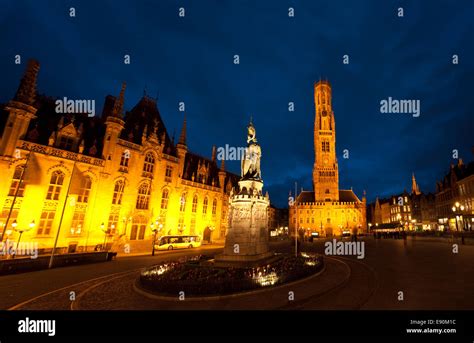 Grote Markt Brugge Night Stock Photo - Alamy