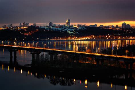 Magnificent photos of Kyiv city at night · Ukraine travel blog