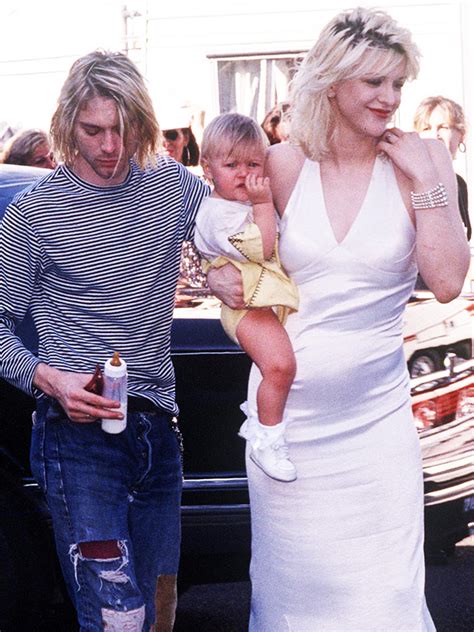 Courtney Love Pays Tribute To Kurt Cobain On 29th Anniversary Of Death – Hollywood Life