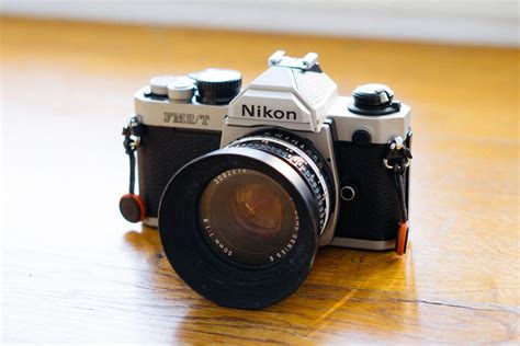 Nikon FM2 - Info about Films, Battery and the camera