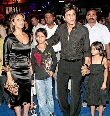 Shah Rukh Khan and Gauri’s Third Child: It’s a Boy? | Shahrukh khan, Shahrukh khan family, Bollywood