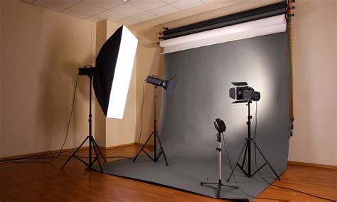 Choosing the Right Studio Backdrop for Your Photo Shoot - 42West
