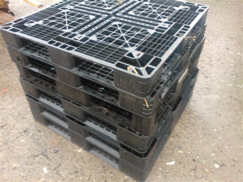 Plastic Pallets – 1100×1100 – Solid - Smart Recycling