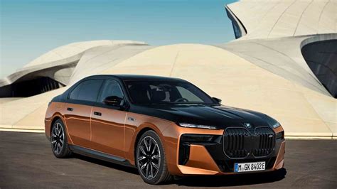 2024 BMW i7 M70 electric super sedan rolls in with 650 hp