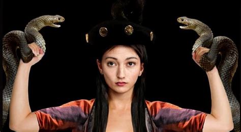 Beautiful Minoan Snake Goddess Brought To Life In New Face Reconstruction – Greek City Times