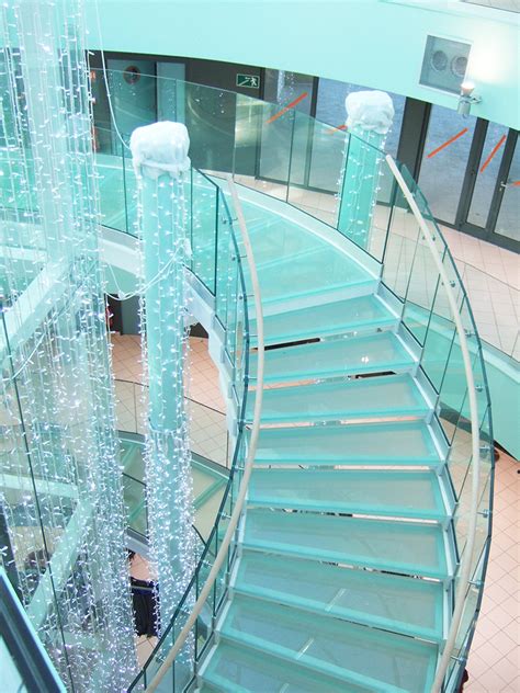 Glass stairs and glass staircase design