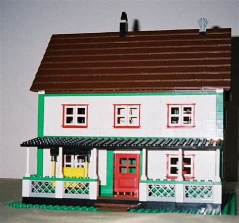 Farmhouse downloadable LEGO building instructions | Lions Gate Models