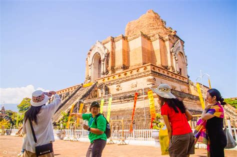 Chiang Mai Old City & Temples Guided Walking Tour - 2 Hrs - Klook