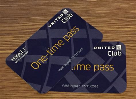 Giveaway: 2 United Club Lounge Passes (Value $59 each) - The Reward Boss