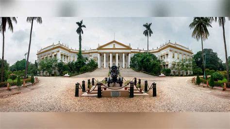 Raj Bhavan | What to expect inside the majestic Kolkata Raj Bhavan ...