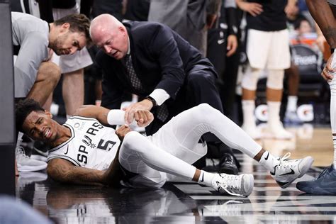 Dejounte Murray has surgery to ACL in his right knee - Pounding The Rock