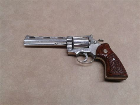 1/6 Scratchbuilt Rick Grimes' Colt Python Revolver