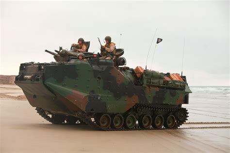 AAV7 Amphibious Assault Vehicle, 43% OFF