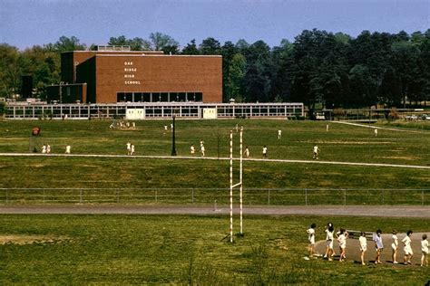 19 Wonderful Color Photographs That Capture Everyday Life in Oak Ridge, Tennessee in the 1960s ...