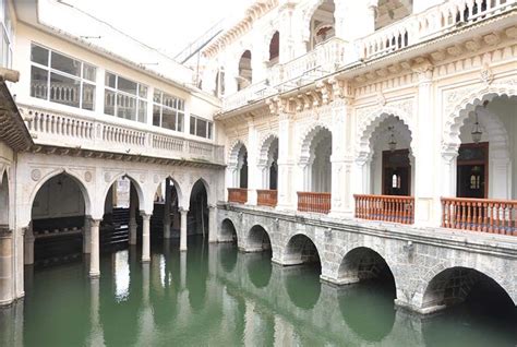 Mumbai's Jama Masjid pond gets makeover, and Oxygen tank | ummid.com