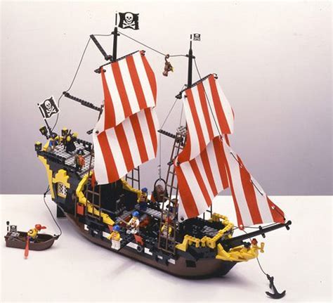 Lego Pirate Ship 90s