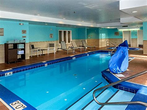 Top 20 Hotels with Pool in Anchorage - Anna Holt's Guide