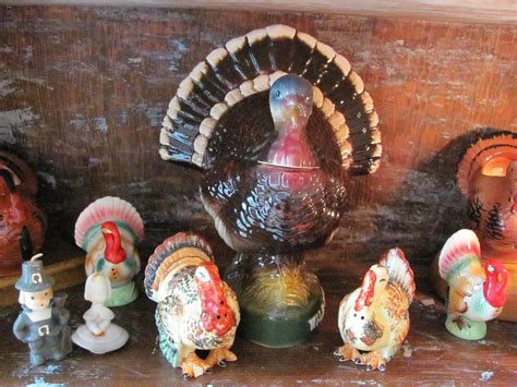 Vintage turkeys | Vintage thanksgiving, Thanksgiving decorations ...