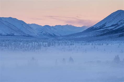 27 Photos Of Life Inside Oymyakon, The Coldest City On Earth