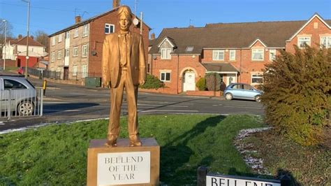 Crowned ‘Bellend of 2022’ Vladimir Putin's penis-head statue in UK ...