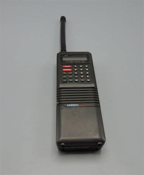 Uniden Bearcat BC100XLT 100 Channel Hand Held Police Scanner nascar ...