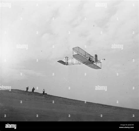 Wright brothers glider hi-res stock photography and images - Alamy