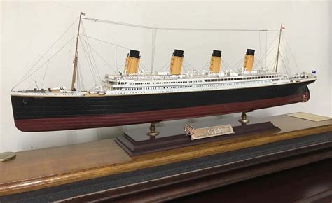 1/400 RMS Titanic (Academy)