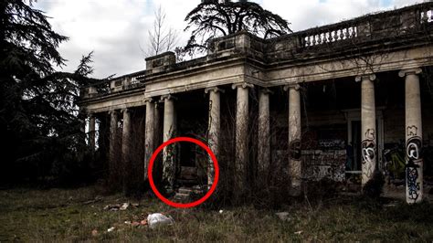 Extremely Scary Haunted House