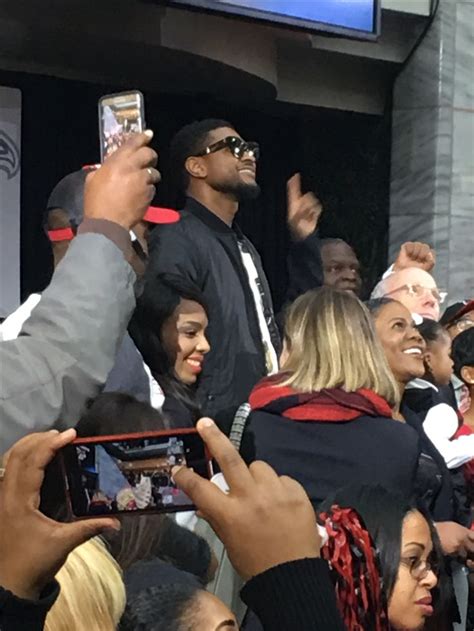 Usher at Atlanta City Hall For Atlanta Falcons 2017 Super Bowl Pep ...