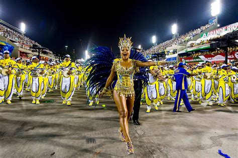 Rio De Janeiro Carnival's Samba Finale Provides Spectacular Close To 2014 Fiesta (PHOTOS) | HuffPost