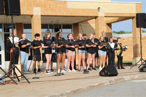 Gallery - 2nd Annual Hawkeye Hometown Tailgate