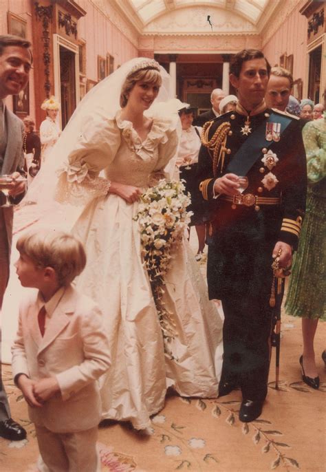 Never-Before-Seen Photos From Princess Diana's Wedding Have Been Released | Princess diana ...