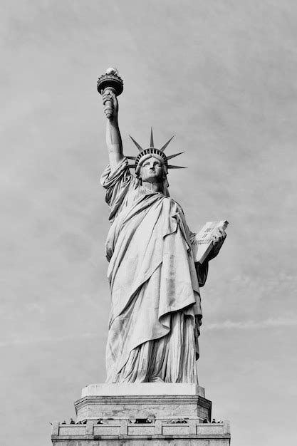 Premium Photo | Statue famous place monument new york city sculpture statue of liberty history ...