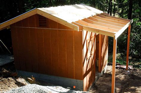 Phenomenal tutorial for building a goat shed. Instructions on the whys and hows. | Goat house ...